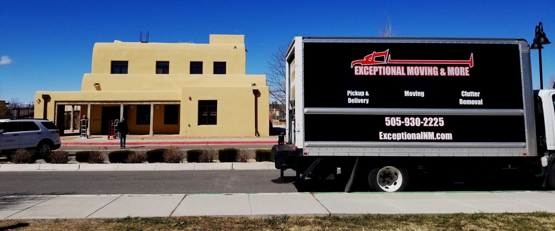 Cheap Movers In Santa Fe: Introducing Three Movers